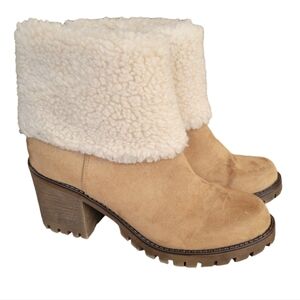 NWOT Unionbay Faux Shearling Boots Size 6.5